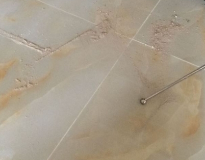 苏尼特右瓷砖空鼓维修公司分享粘合剂选择不当在瓷砖铺贴过程中可能导致以下问题